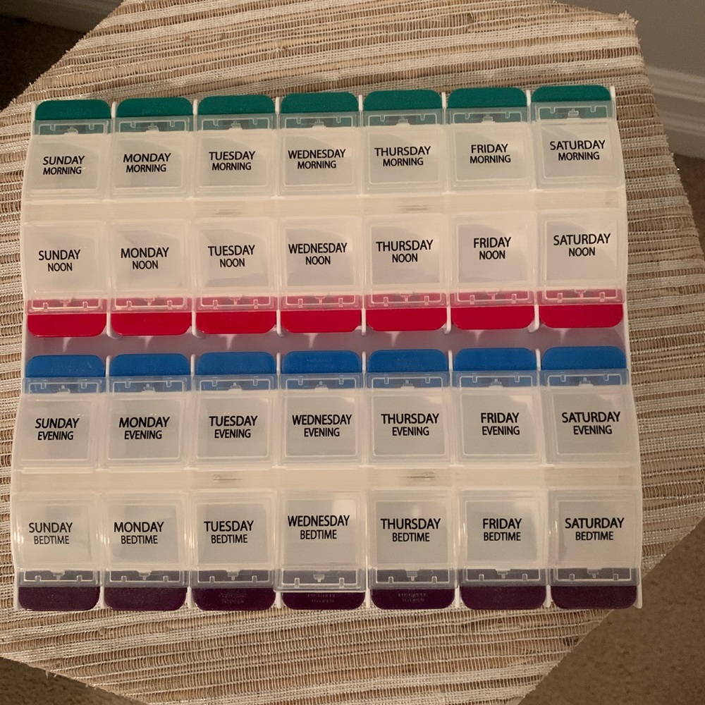 Pill/ vitamin box.. 2 weeks. Never used. *3 for 25